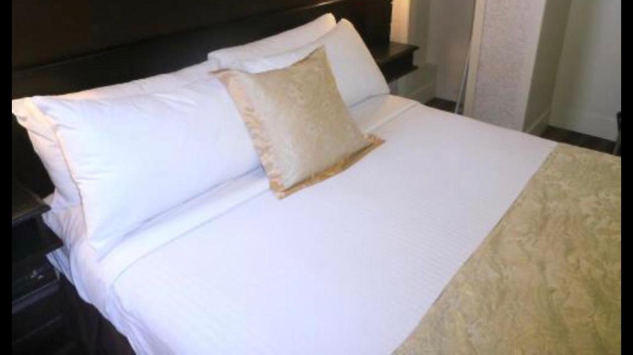 Black Pearl Deluxe Apartments Щецин Экстерьер фото